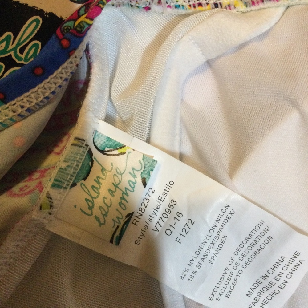 Island Escape NWT Underwire Tankini Swim Top, 22W - Picture 7 of 9